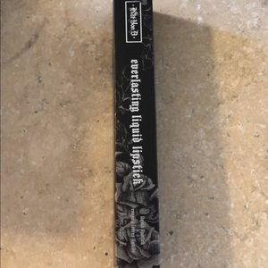 Kat Von d long lasting lipstick
